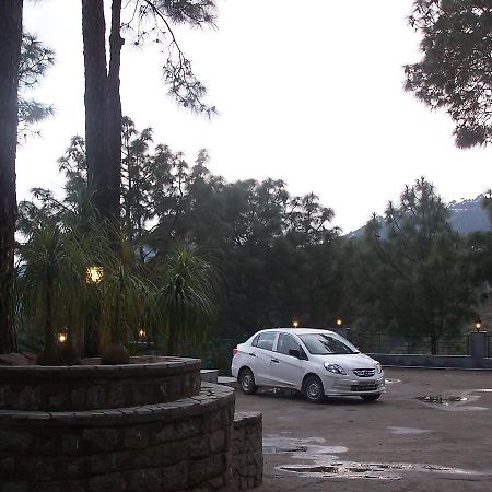 Forest Ville Hotel & Resort Kasauli Ngoại thất bức ảnh