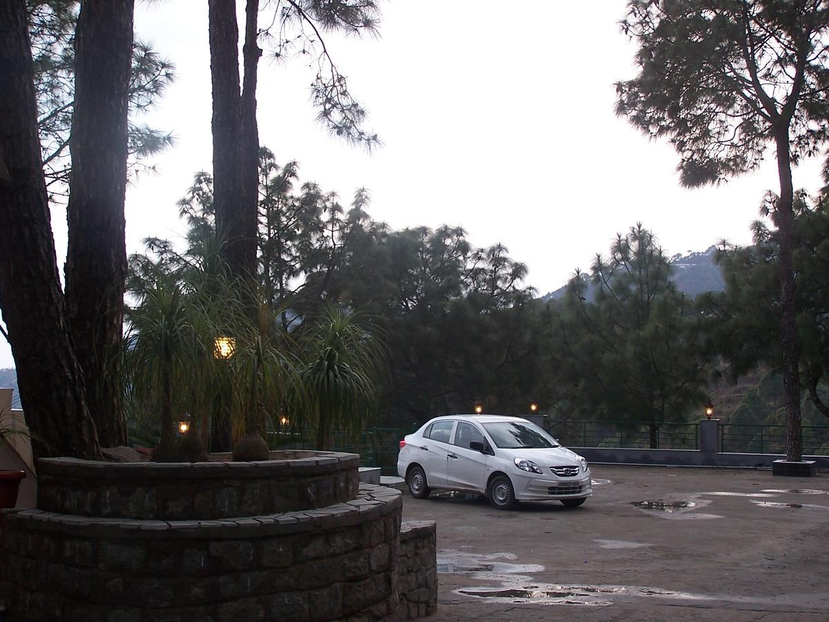 Forest Ville Hotel & Resort Kasauli Ngoại thất bức ảnh