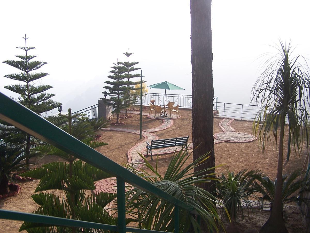 Forest Ville Hotel & Resort Kasauli Ngoại thất bức ảnh