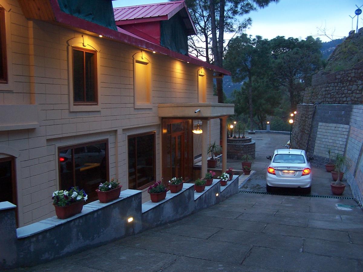 Forest Ville Hotel & Resort Kasauli Ngoại thất bức ảnh