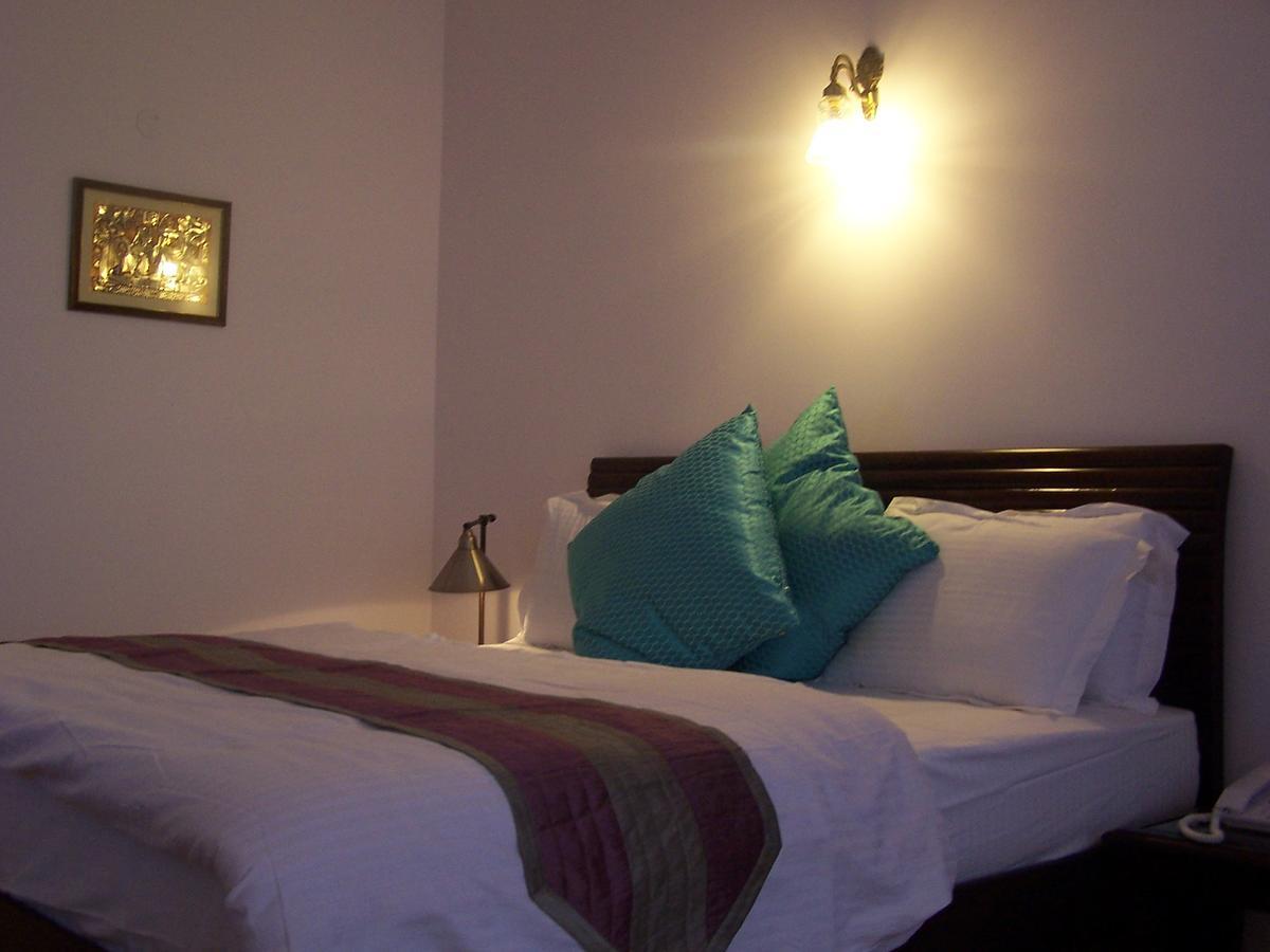 Forest Ville Hotel & Resort Kasauli Ngoại thất bức ảnh